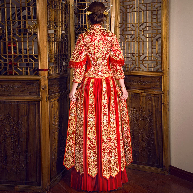 

New Oriental Chinese Traditional Wedding Dress Women Phoenix Embroidery Cheongsam Red Silk Qipao Bride Traditions Robe Chinoise