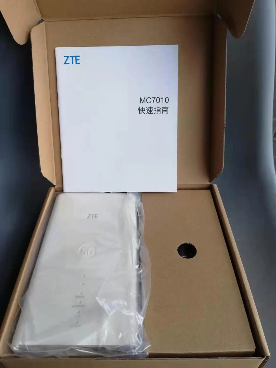 جهاز توجيه خارجي جديد ZTE MC7010 5G Sub6 + 4G LTE 5G NR NSA + SA منصة Qualcomm 5G SDX55M n1/n3/n7/n8/n20/n28/n38/n41/n77/n78/79