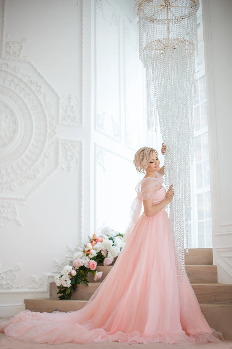 Elegant Tulle สีชมพูคลอดบุตรชุดสำหรับถ่ายภาพปิดไหล่ Ruffles ฉัตรการถ่ายภาพผู้หญิงชุดเด็กทารกชุด