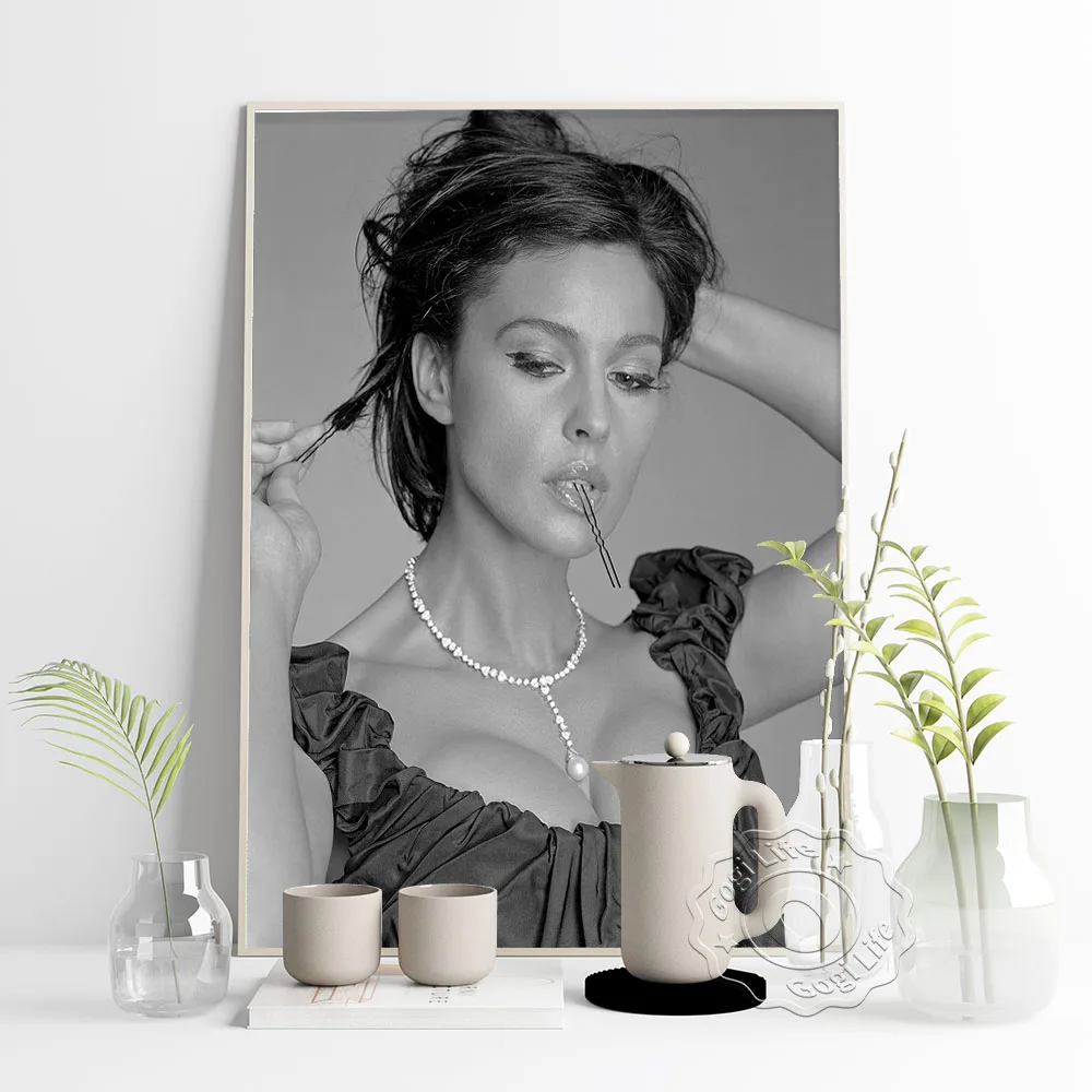 Italy Actress Model Monica Bellucci Black And White Art Poster, Star Actress Portrait Photo Art Prints, Home Decor Wall Picture