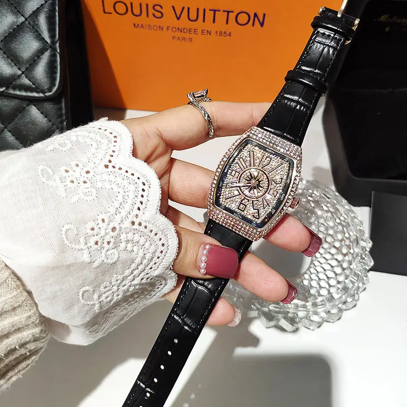 Fashion Tonneau Watch Women Top Brand Luxury Watch Vintage Women Watches Rhinestone Quartz Watch relojes para mujer M020