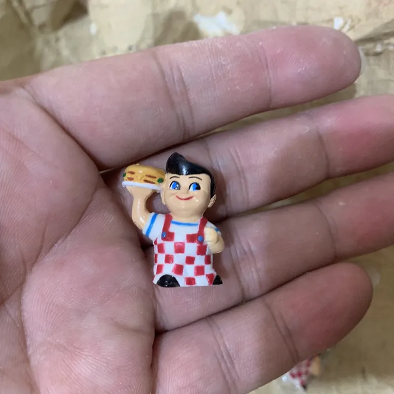 50Pieces 2-3cm  Genuine retro American hamburger Boy Big Boy Doll Mini Toy Decoration DIY Manual