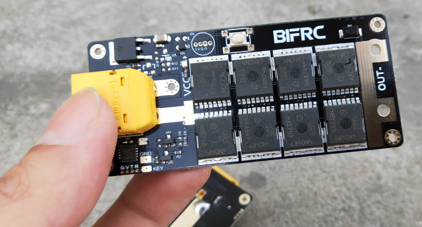 พกพาได้ DIY 12V Battery Energy Storage จุดเชื่อมเครื่อง PCB แผงวงจร8ขนาดใหญ่