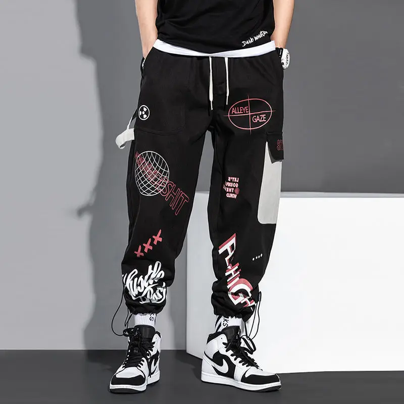 Streetwear Men Joggers Sweatpants Print Black White Cargo Pants Techwear Harem Pants Ankle length Trousers Sport Casual Running