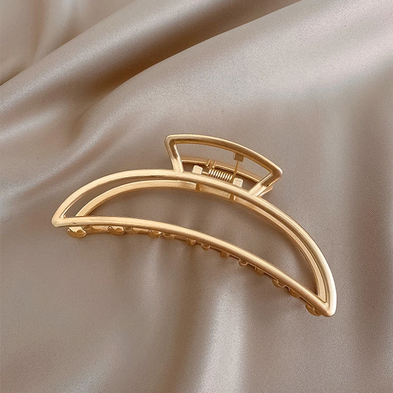 Simple Metal Big Hair Claw For Women Hair Clip Girl Hair Accessories Fashion Korean Simulation Pearl Crab Clamp Hairpins Jewelry