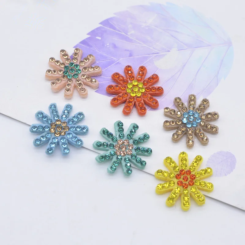 20Pcs/lots Sew-On Flower Patch Rhinestone Padded Patches for Clothing Dress DIY Crafts Patches Beaded Applique Sweater Accessory