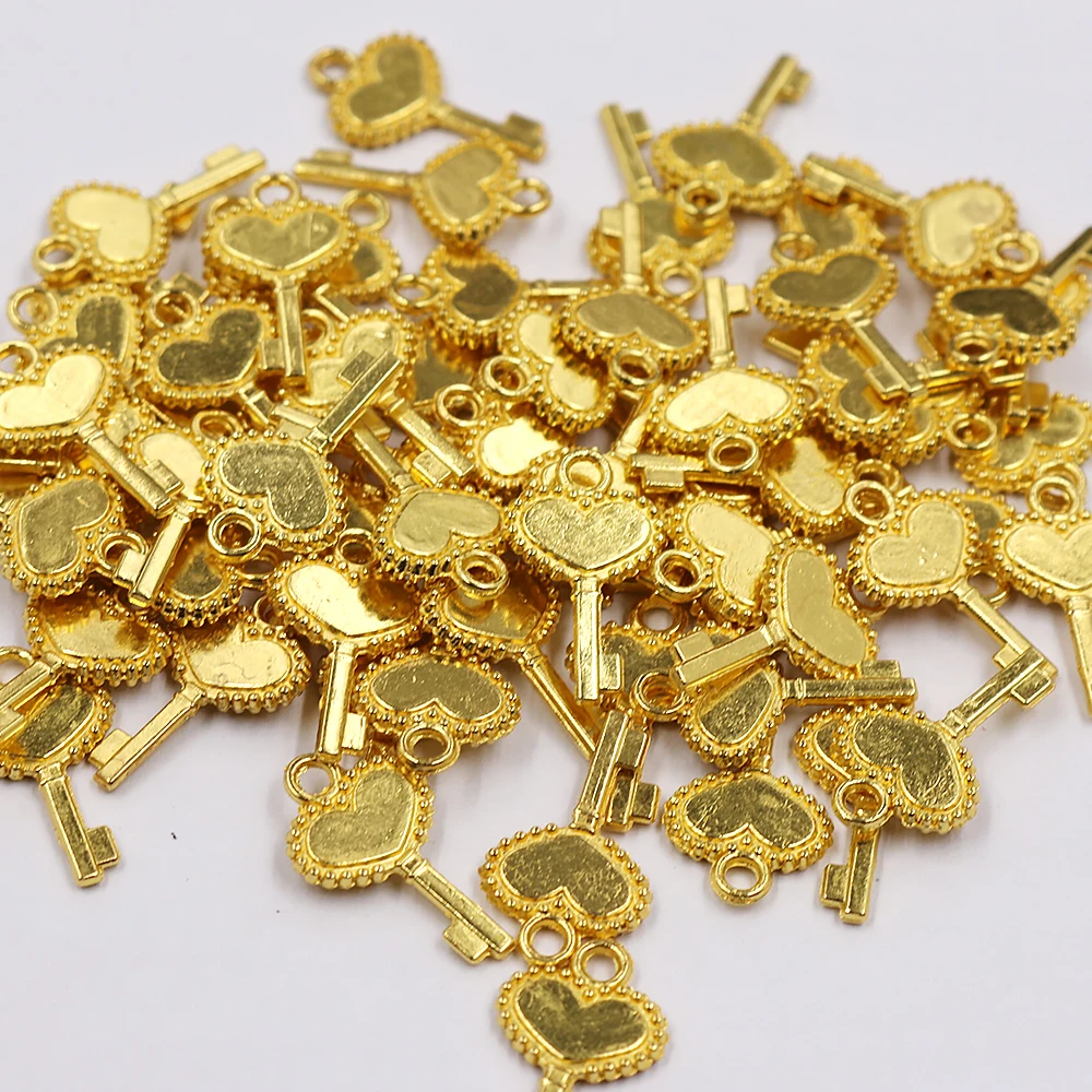 30Pcs Alloy Key Heart Shape Small Pendant Gold Color Charms Accessories For DIY Necklace Bracelet Jewelry Making 10*17mm