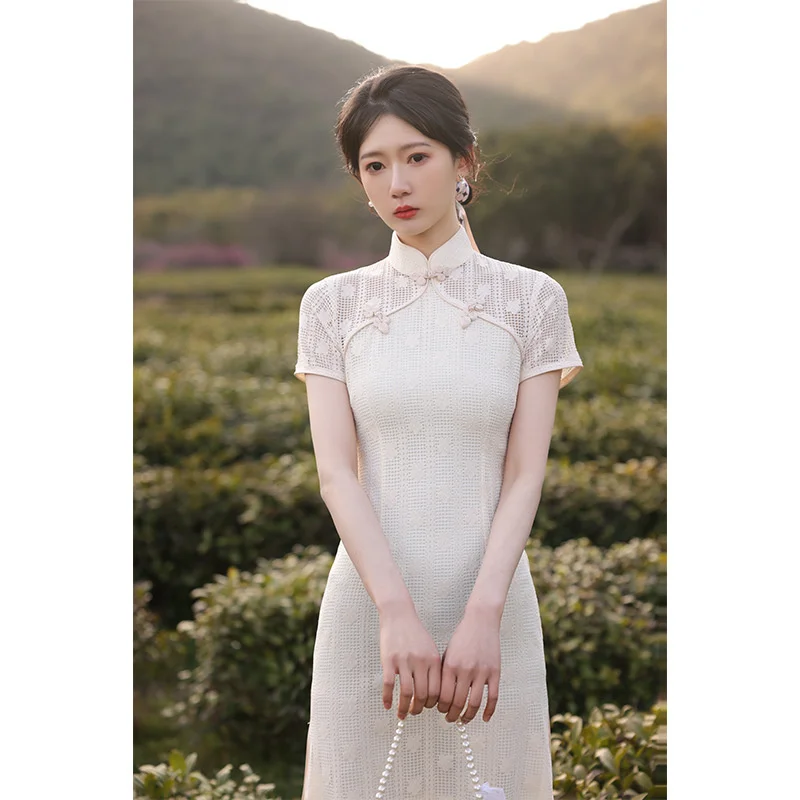 

2022 Oriental Women Daily Cheongsam White Embroidery Lace Hollow Out Design Improved Ethnic Style Modern Weding Party Sexy Dress