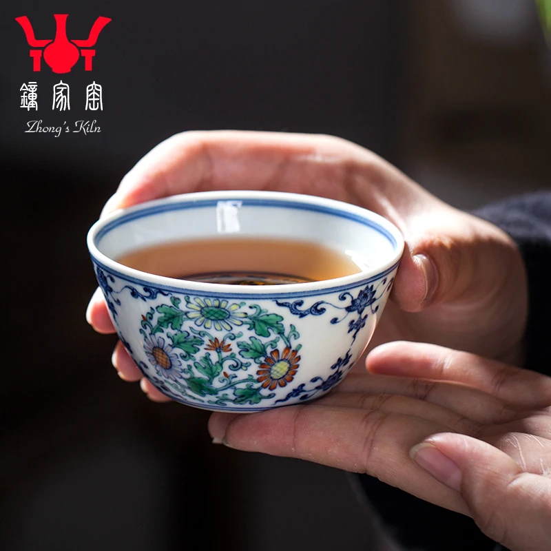 |cup of jingdezhen blue and white color bucket maintain all hand group chrysanthemum grain kung fu tea cups of female