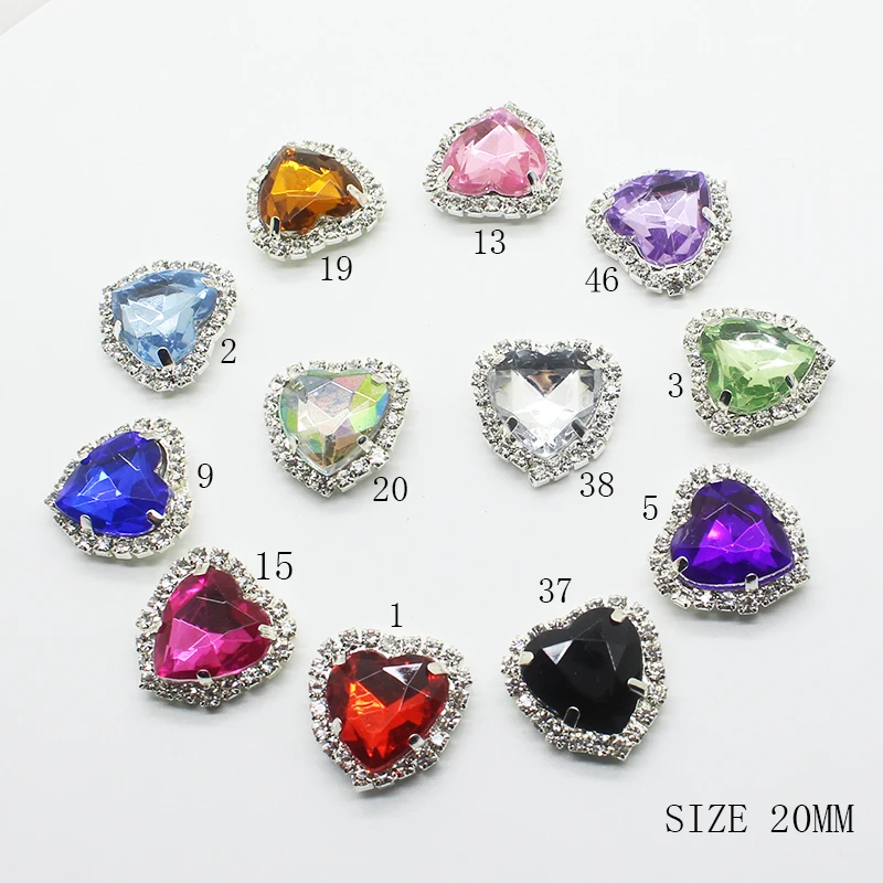 10pcs 20mm Heart Shaped Rhinestone Acrylic 4 Button Sewing Metal Gift Box Greeting Card Wedding Dress DIY Decorative Button