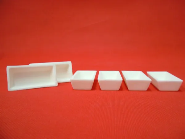 100x30x20mm corundum crucible / Al2O3 ceramic crucible / Sintered crucible Crucible Boat Sample Holder for Tube Muffle Furnaces