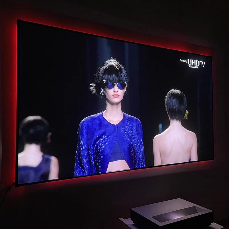 16:9 Отклонение окружающего освещения ALR UST Проектор с фиксированной рамкой Экран 100-дюймовый CLR Противосветильник Сверхкороткофокусный проекционный занавес