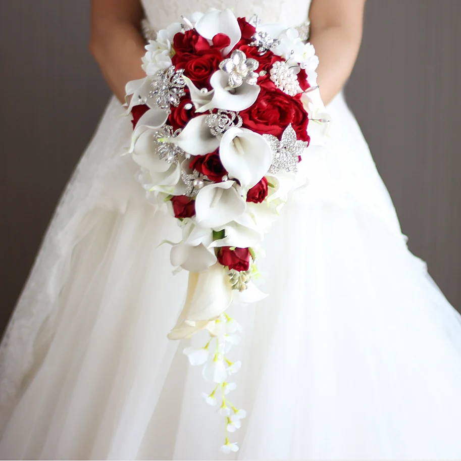 2018 cachoeira flores de casamento vermelho bouquets de noiva pérolas artificiais buquês de casamento de cristal rosa