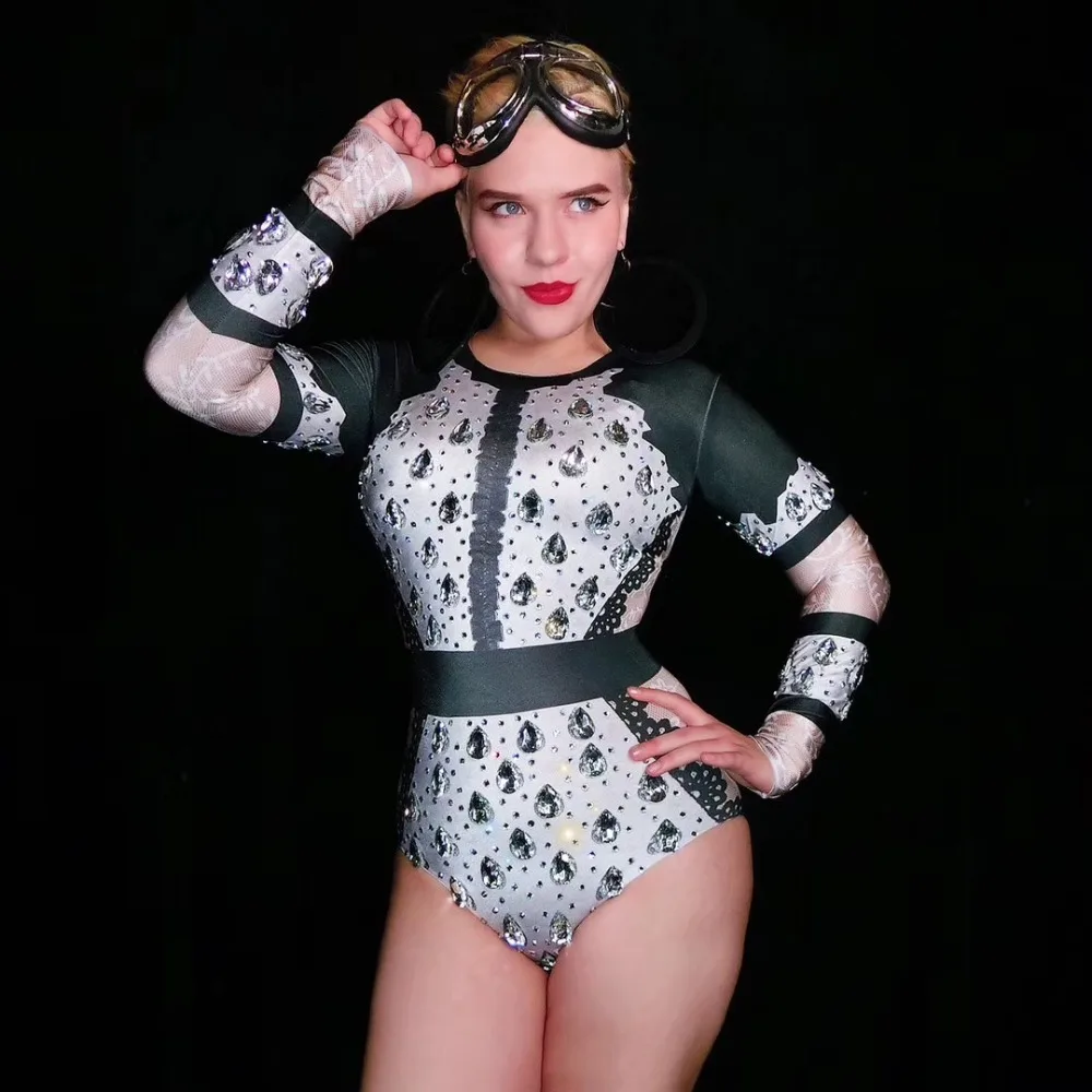 

2019 Flashing Big Rhinestones Long Sleeves Leotard Outfit Women's Dance Birthday Celebrate Outfit Singer Show Stretch Bodysuit