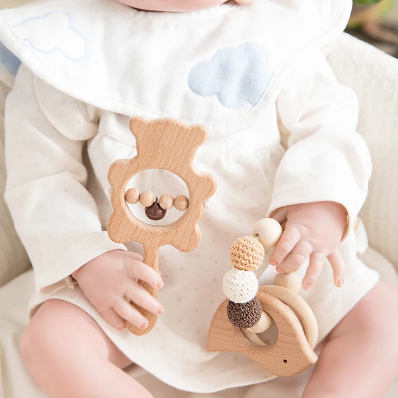 2pcs/Set Baby Wooden Teether Beech Rattle Toys Teething Bracelet Wood Ring Animal Pendant Gym Play Stroller Toys Baby Products