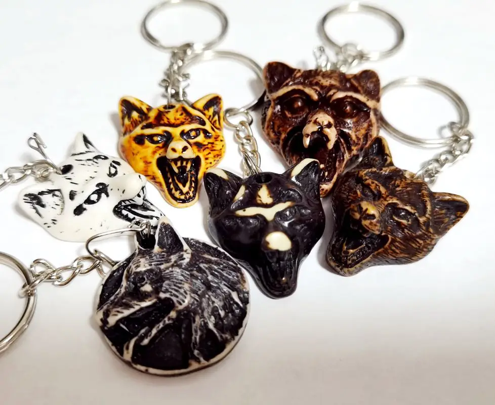 

15 pcs Boy Men Women's Keychain Cool Wolf Keyrings Imitation Yak Bone Wolf Head Keychains Car Key Rings Gifts