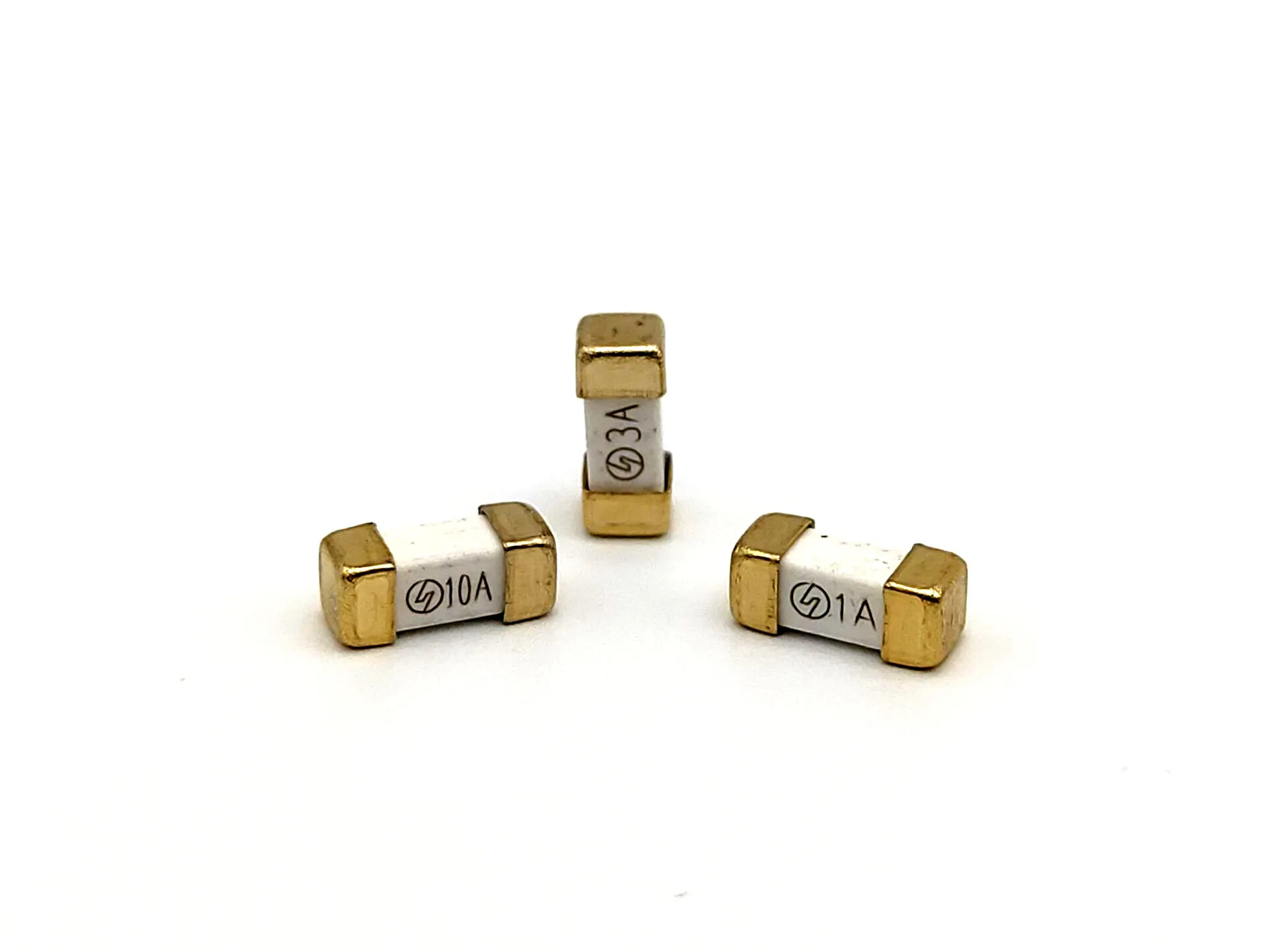 Gold SMD Ceramics Blow Fuse 1808 2410 6125 125V 250V AC 0451 0.5A 500mA 1A 1.5A 2A 3A 3.15A 4A 5A 6.3A 8A 10A 15A ultra-rapid