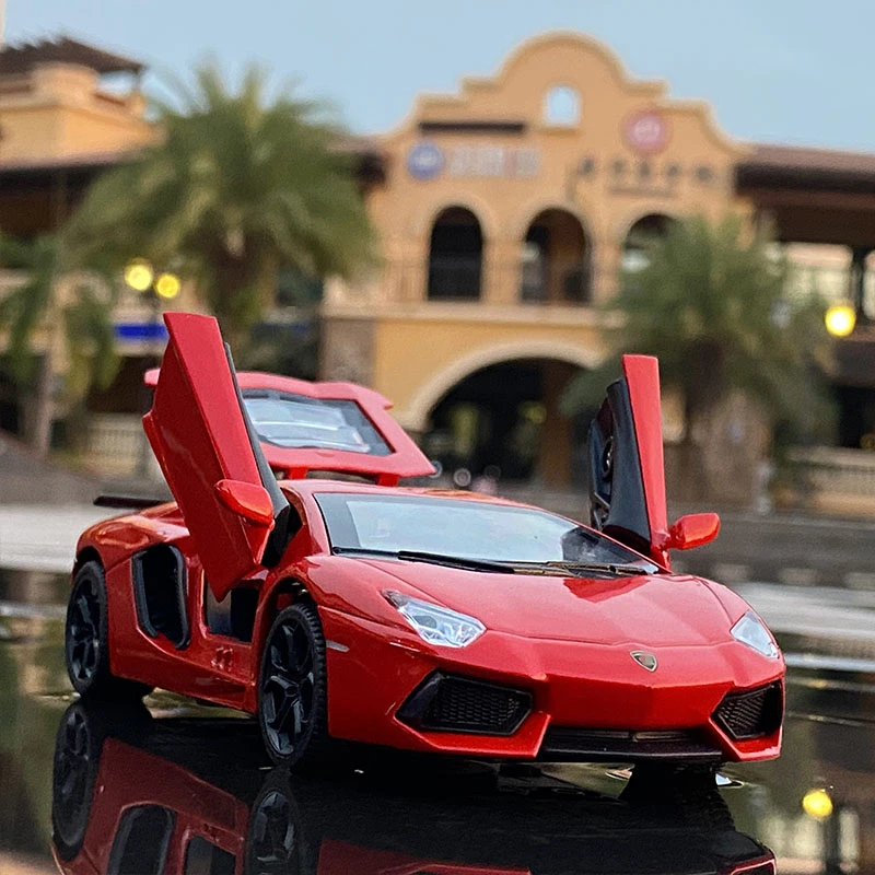 1:32 Aventador LP740 Alloy Sports Car Model Diecast Metal Vehicles Car Model Simulation Sound and Light Collection Kids Toy Gift