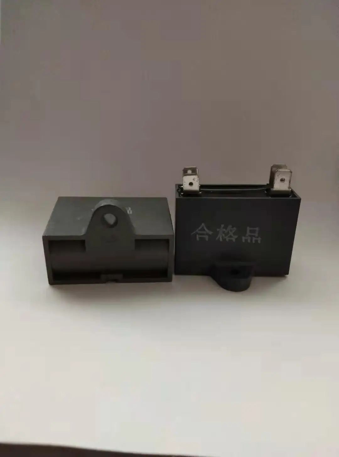 CBB611A 450VAC 1uF/1.5uF/2uF/2.5uF/3uF/3.5uF/4uF/4.5uF/5uF/6uF/7uF/8uF/10uF 4 Terminal Air Conditioner Fan Running Capacitor