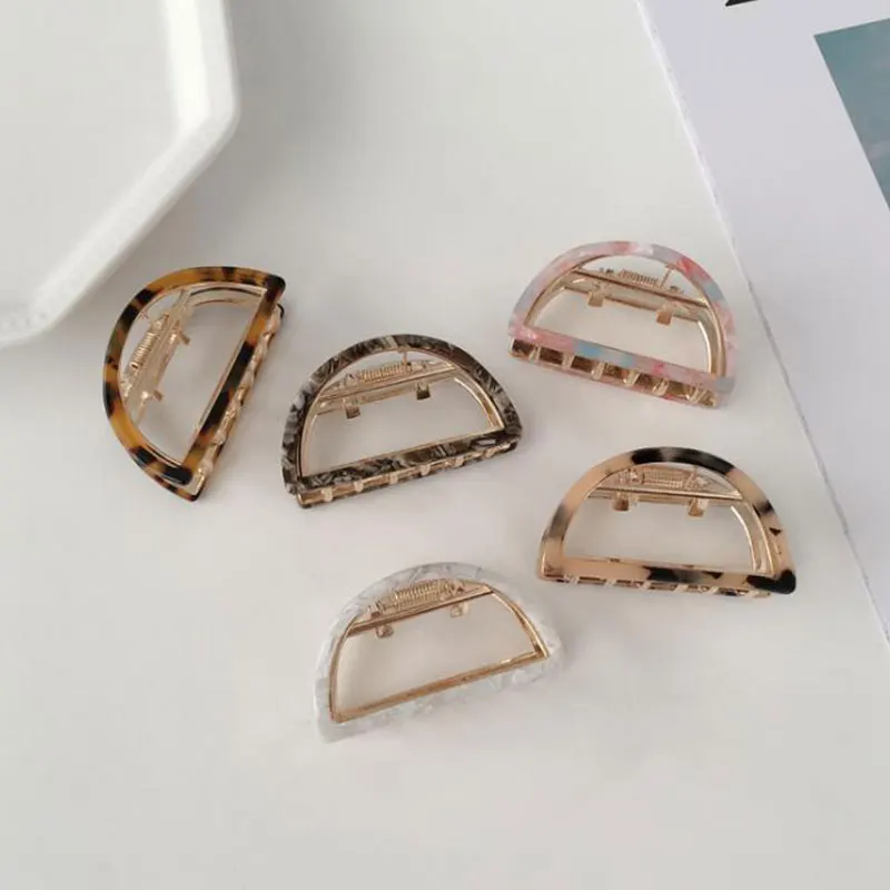 

Geometric Acetate Hair Claw For Women Girls Hair Accessories Simple Semicircle Alloy Hairpin Tortoiseshell Leopard Hair Clip