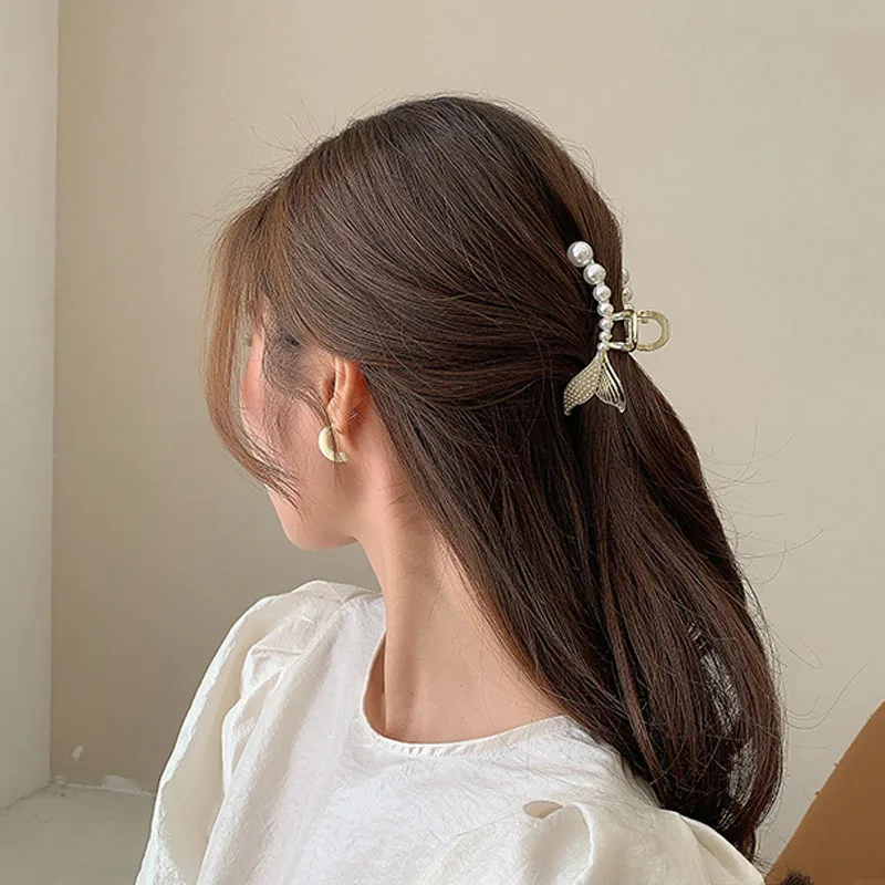 2021 Luxury Pearl Crystal Fish Tail Metal Crab Hair Clips for Women Girls Korean Sweet Hair Claw Trend Hair Accessories Headwear