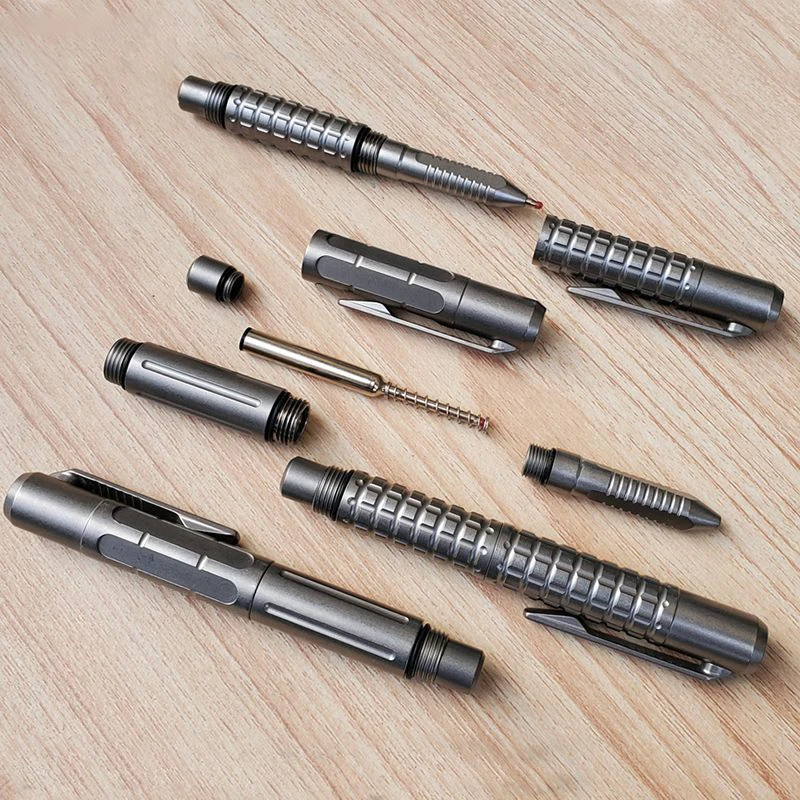 Multifunctional Titanium Alloy Tactical Pen Screwdriver M22 Refill EDC Equipment Men\'s Self-Defense Signature Self-defense Pen