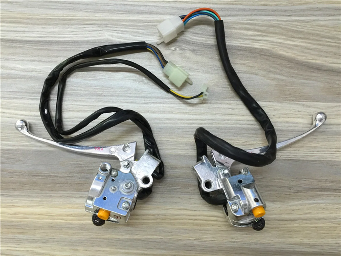 Suitable for Suzuki Jincheng AX100 Changchun AX100 left/right handle switch integrated switch