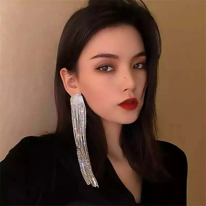 

Fashion Sexy Black Rhinestone tassel Pendant Earrings Bridal Wedding Crystal hanging Earrings women jewelry party Earrings acces