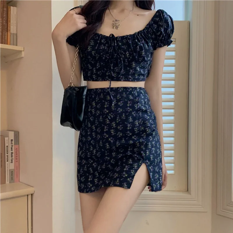 KPOP Dress Sets Sweet Shorts Broken Flower Skirts Exposed Navel Two Piece Set Women Split Skirt 2022 New Puff Sleeve 2 Piece Set