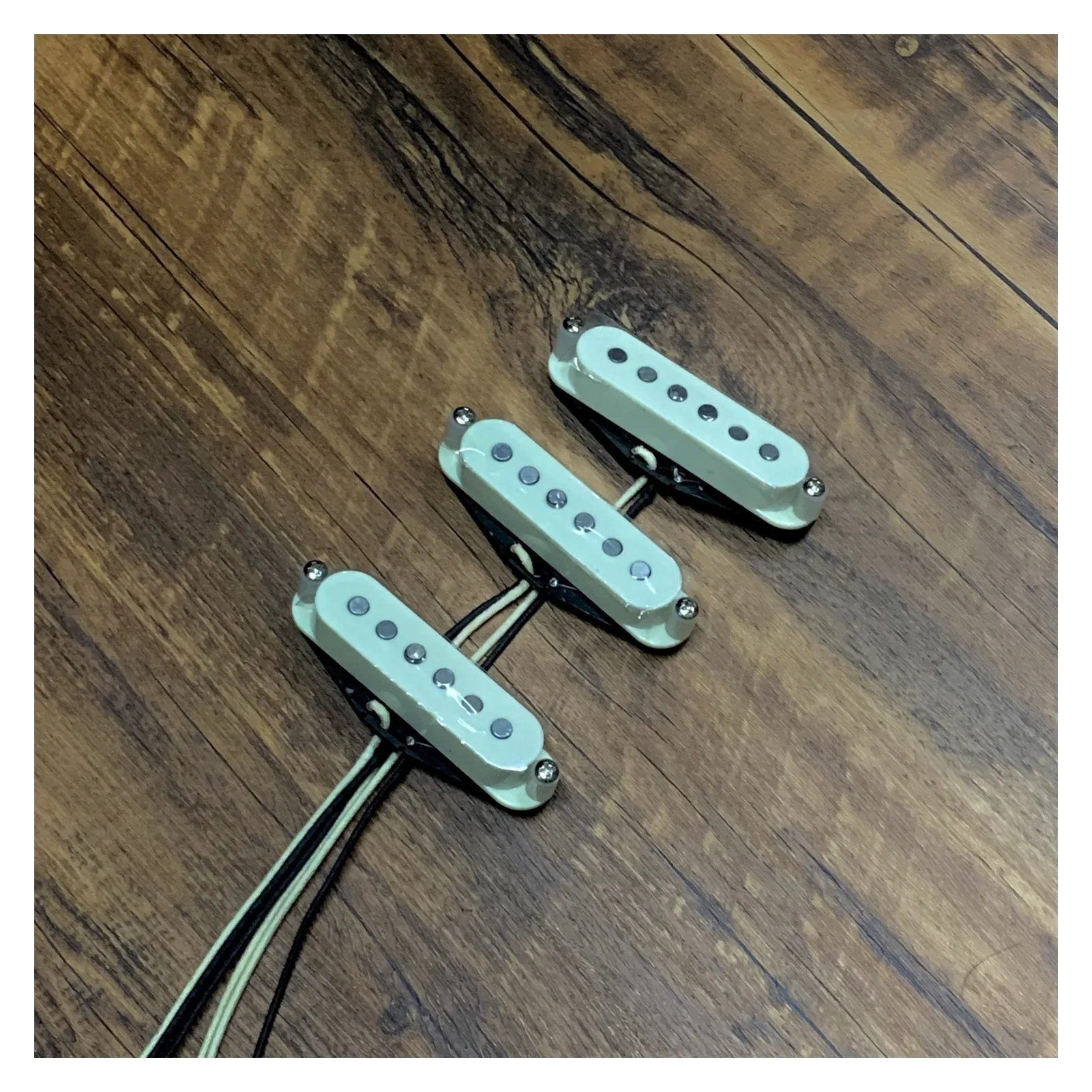 electric-guitar-pickup-black-paperboard-suitable-for-electric-guitar-guitar-humbucker-pickups-sll-1