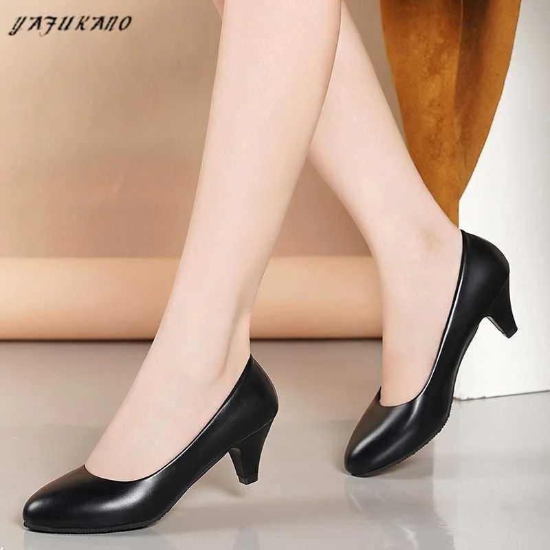 Women Leather Mid Heel Pumps 2024 New High Quality Shoes Classic Black High Heels Shoes for Office Ladies Shoes