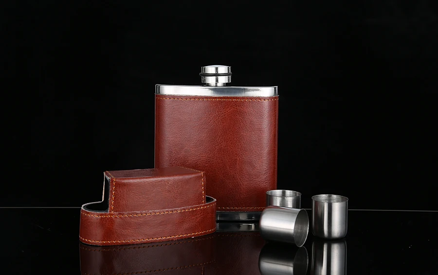 Leather Hip Flask A Bottle Of Whiskey Original Pockets Liquor Patches Groomsman Gifts 8OZ Flask For Alcohol  Stainless Steel