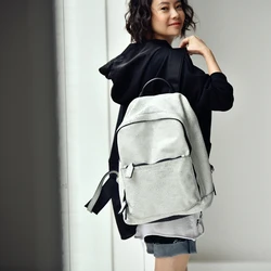 Vendange Women's Bag Fashion Simple Individuality Lady Bag Genuine Leather Crack Leather Backpack 2661