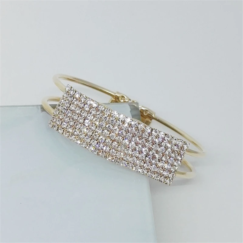 Популярный инкрустированный бриллиантами Яркий и сияющий полноразмерный женский браслет из сплава в Корейском стиле для отдыха