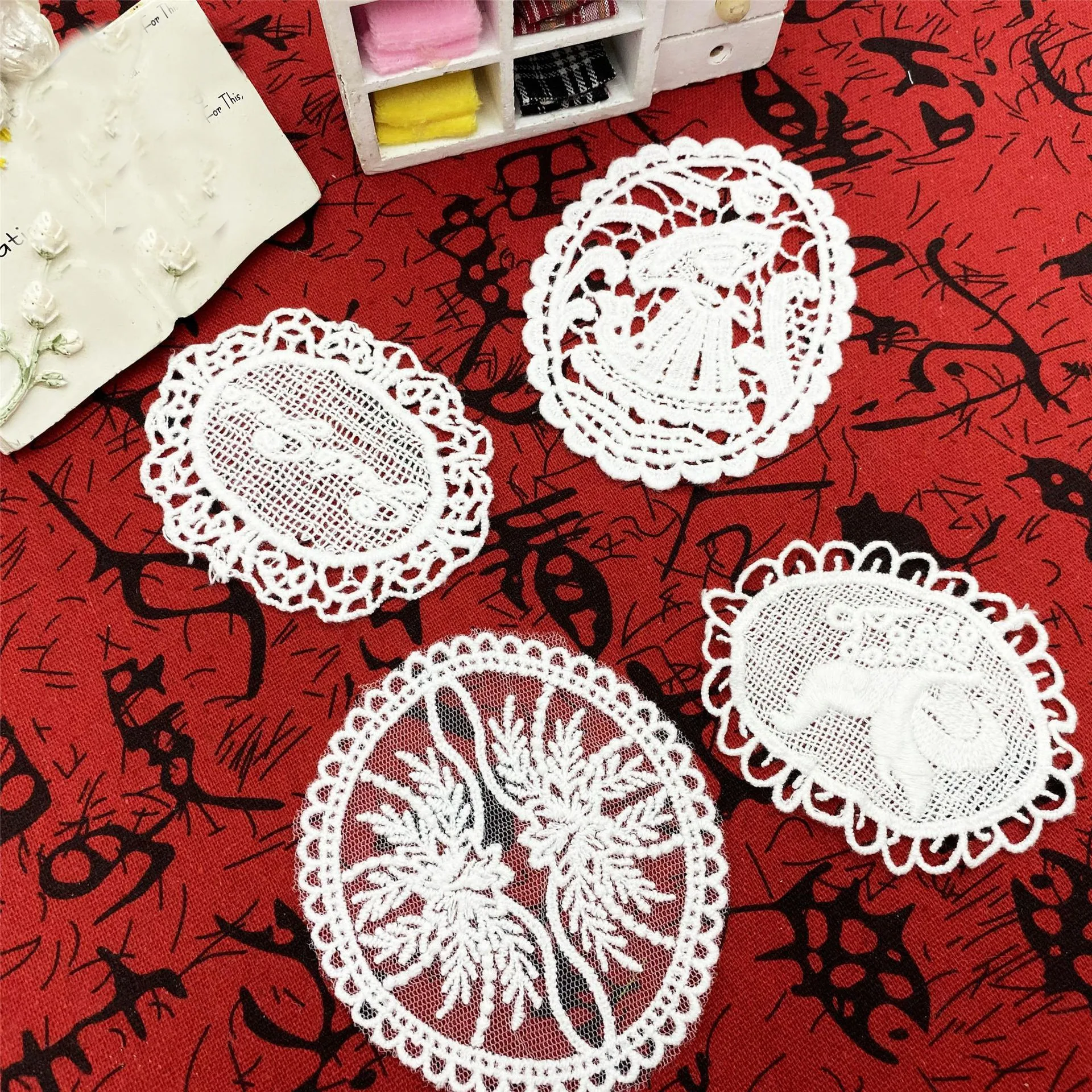 5Pcs/Lot White Cotton Thread Embroidery Fabric Lace Patch Trim Clothes Wedding Dress Diy Applique Scrapbooking