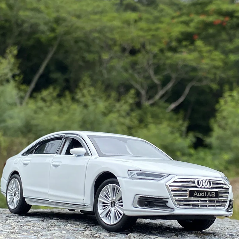 New 1:32 Audi A8 Alloy Diecast Car Model With Sound Light Collection Gift Toys For Children