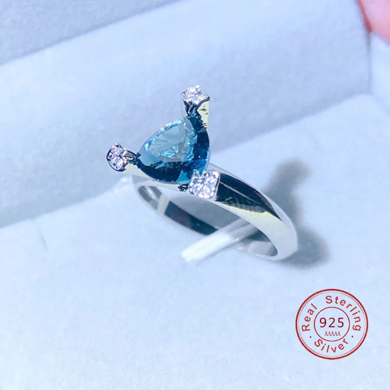 Simple Soild Silver Color Triangle Blue AAA Micro Pave Zircon Finger Rings For Women Wedding Gift Jewelry Anillos Mujer