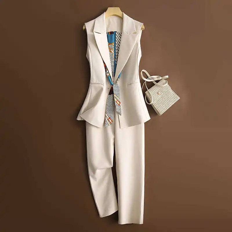 

Office Ladies 2 Piece Set Designer Elegant Chic Blazer Sleeveless Coat women And Capris Trousers Pants Suit Women SY157