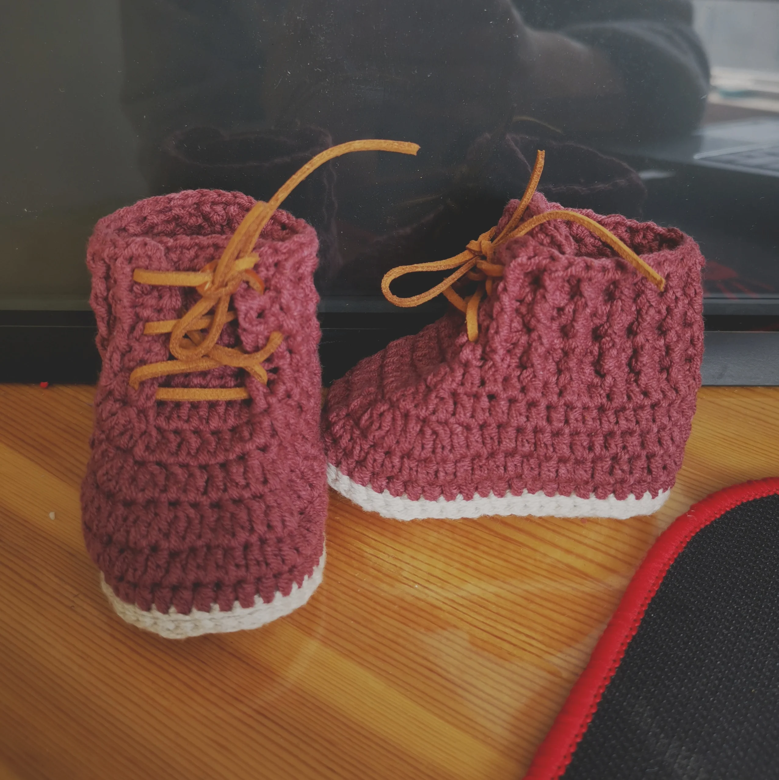 QYFLYXUE0-1 Year Old Baby Shoes Hand Woven Woollen Lace Shoes,Soft Bottom, High Shoes, Spring And Autumn Money.