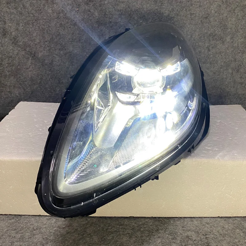 Suitable for  MACAN headlights 2014-2020 upgrade new LED headlights new style plug and play