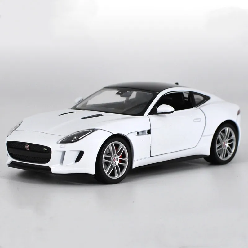 High quality 1:24 F-Type Coupe sports car alloy model,simulation die-cast door sliding model,collection of gifts,free shipping