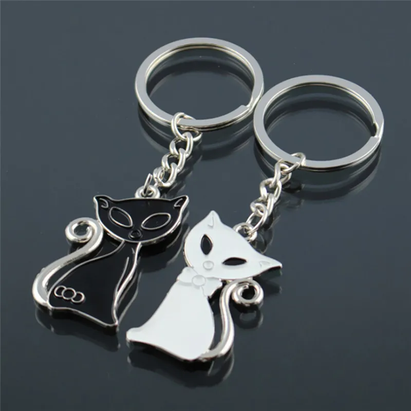 2021 1Pair Cute Couple Cat Keychain Alloy Fashion Enamel Jewelry Ring For Car Key Chain Valentine's Day gift Hot Sale for Lovers