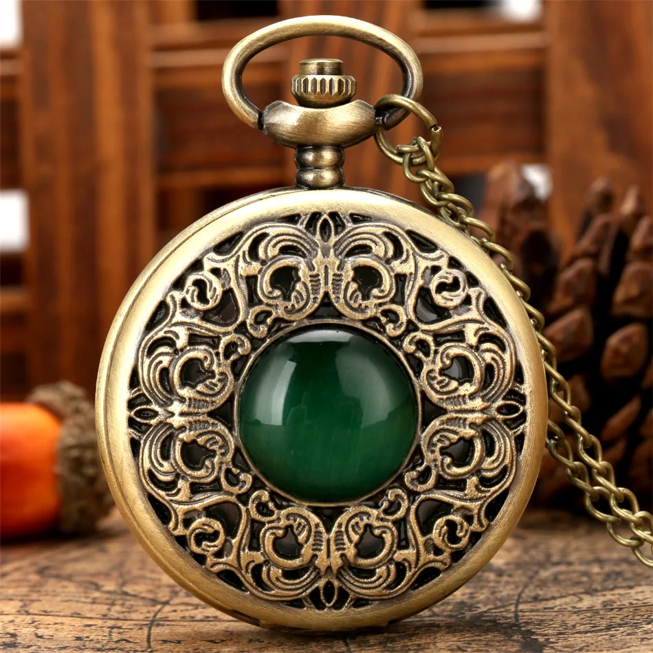 Green Stone Carved Pattern Bronze Quartz Pocket Watch Antique Necklace Pendant Clock Gift Men Women Arabic Numerals Display Dial