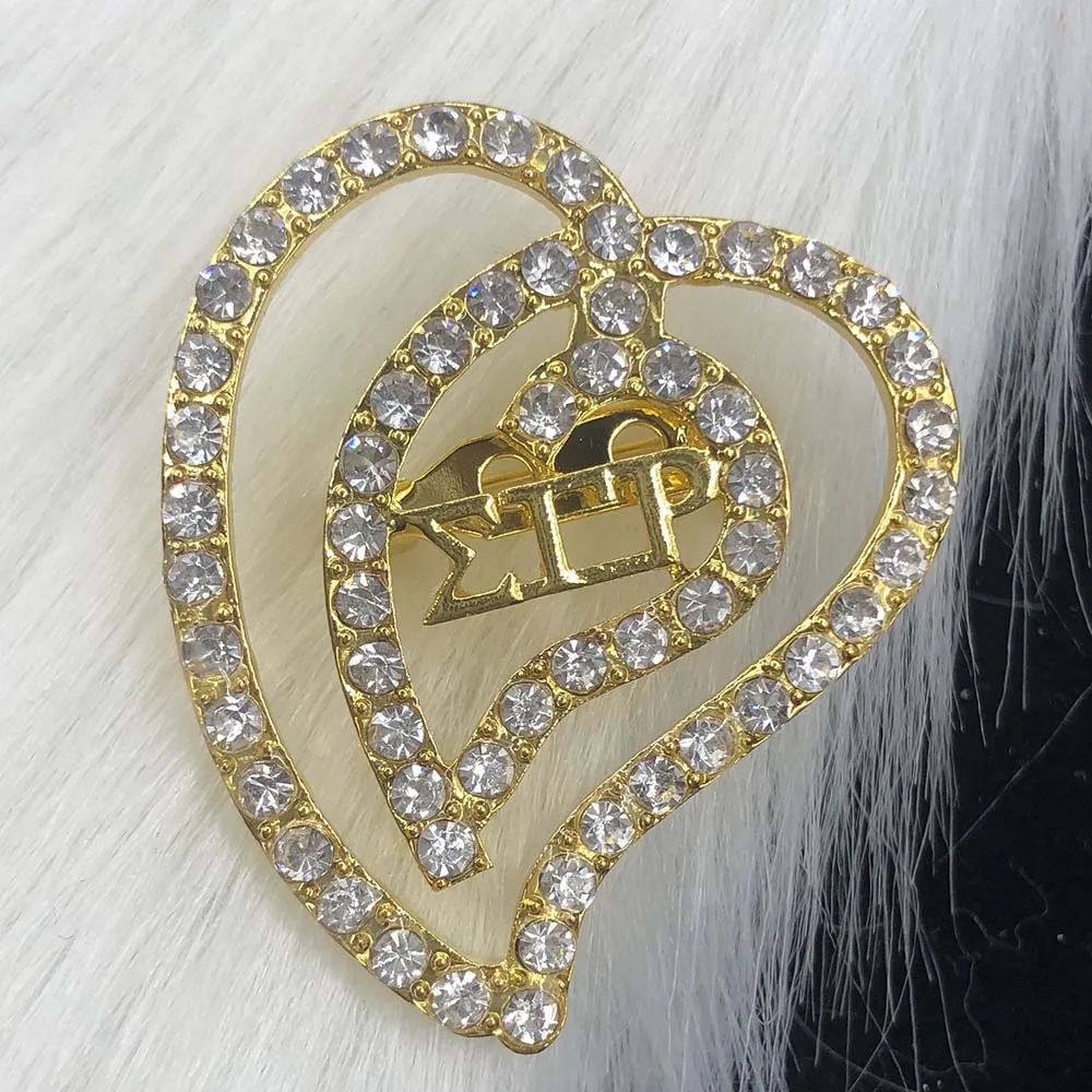 New Unique Gold Color Double Deck Sigma Gamma Rho Heart Brooch Women Fashion Suit Sweater Coat Pins Party Accessories Gift 2022