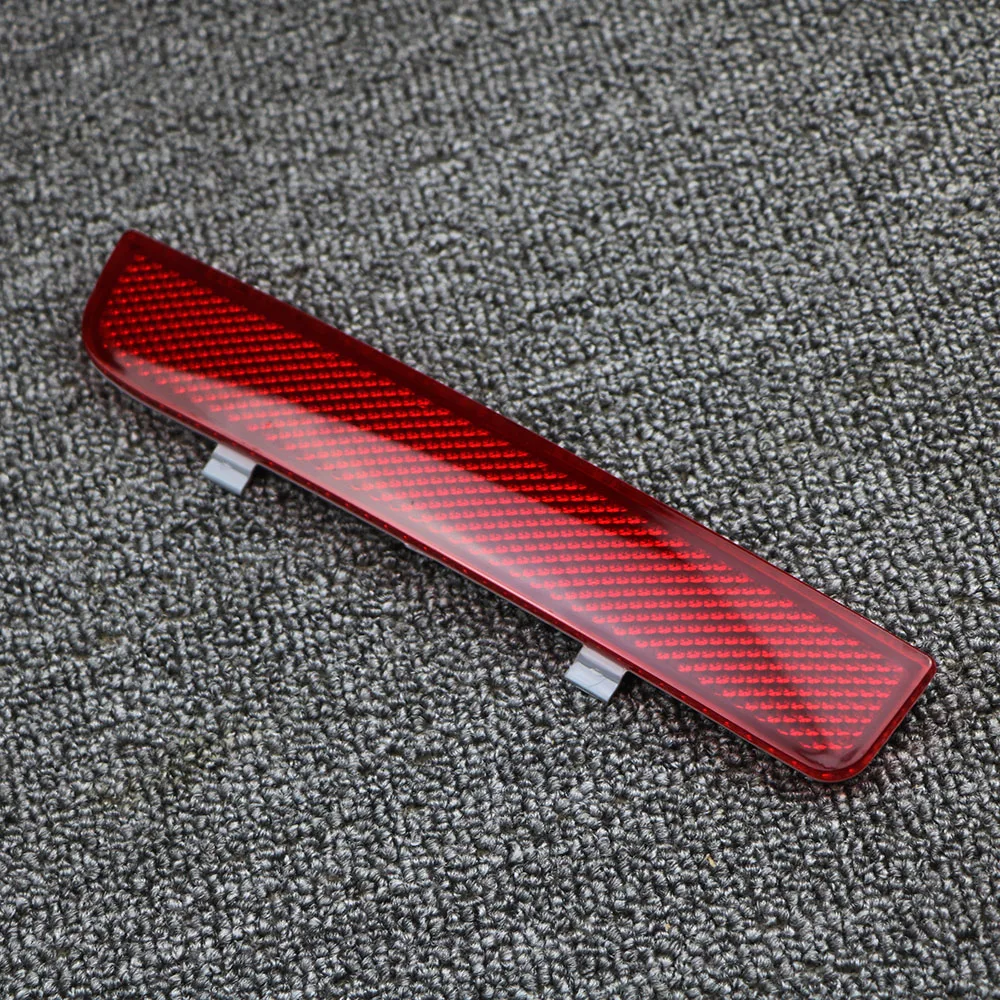 LR006349 Rear Left Bumper Red Reflector For Land Rover LR2 2008- Range Rover 2003 2004 2005 2006 2007 2008 2009 2010 2011 2012