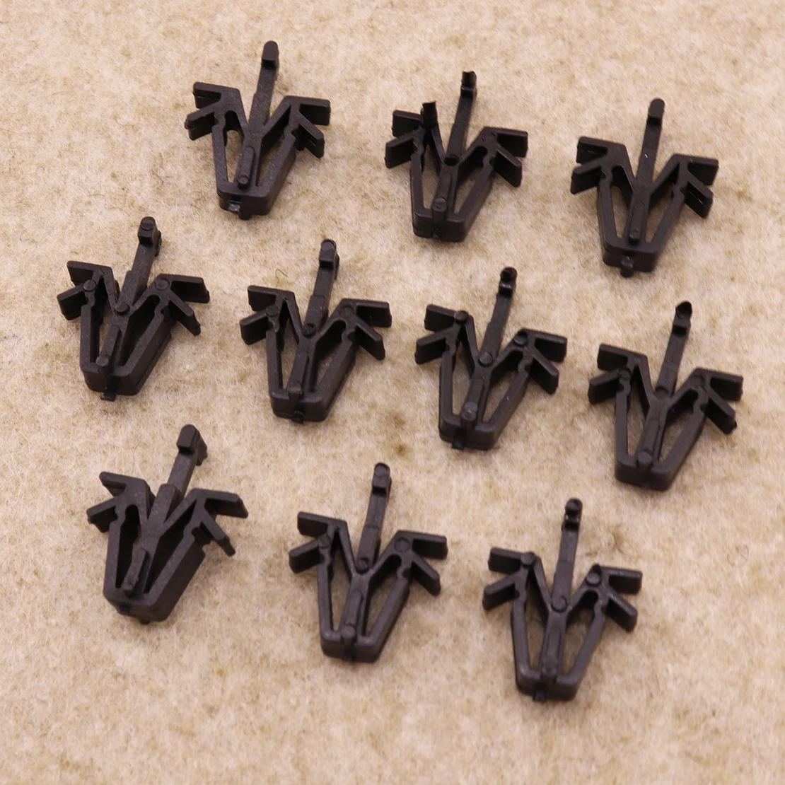 EIDRAN 20pcs Car Black Nylon Grille Clip Retainer For Toyota Tacoma RAV4 Pickup 4Runner 90467-12040/9046712040