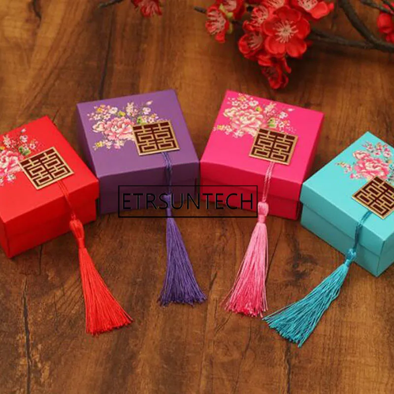 

100pcs Traditional Chineses Double Happiness Candy Box Party Favor Packing Sugar Chocolate Packaging With Tassels