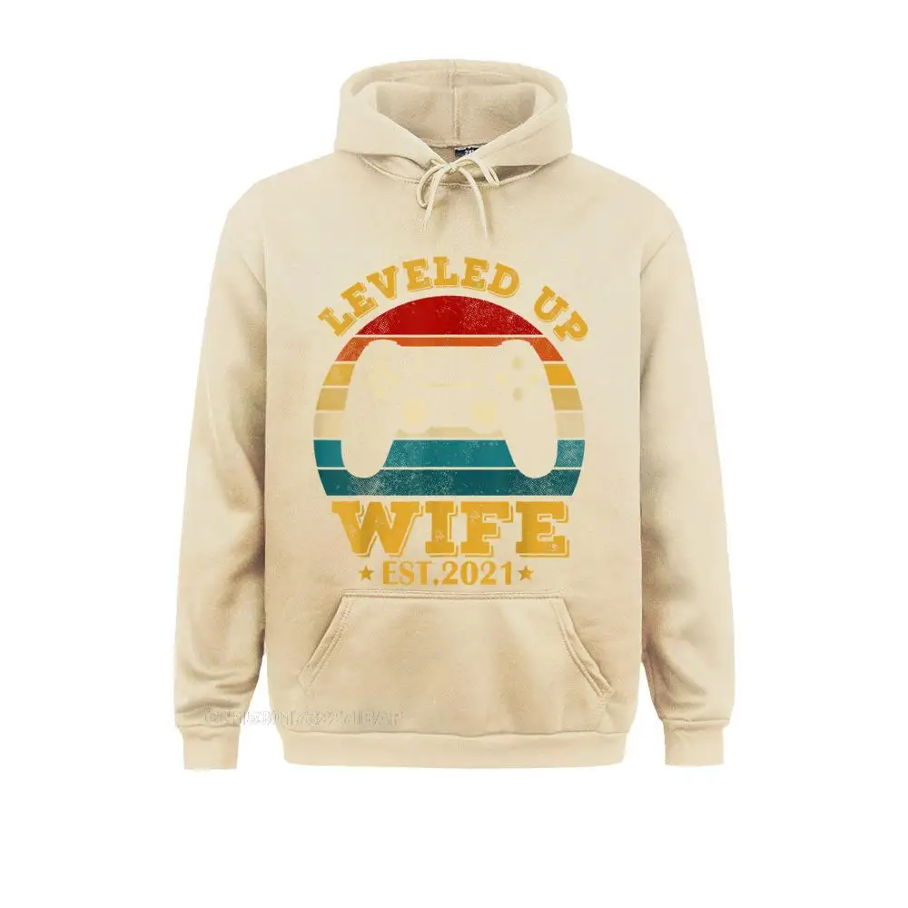 Leveled Up To Wife Est. 2022 Promoted To Wife Gift High Street Long Sleeve Hoodies Summer Men Sweatshirts Family Hoods Cute