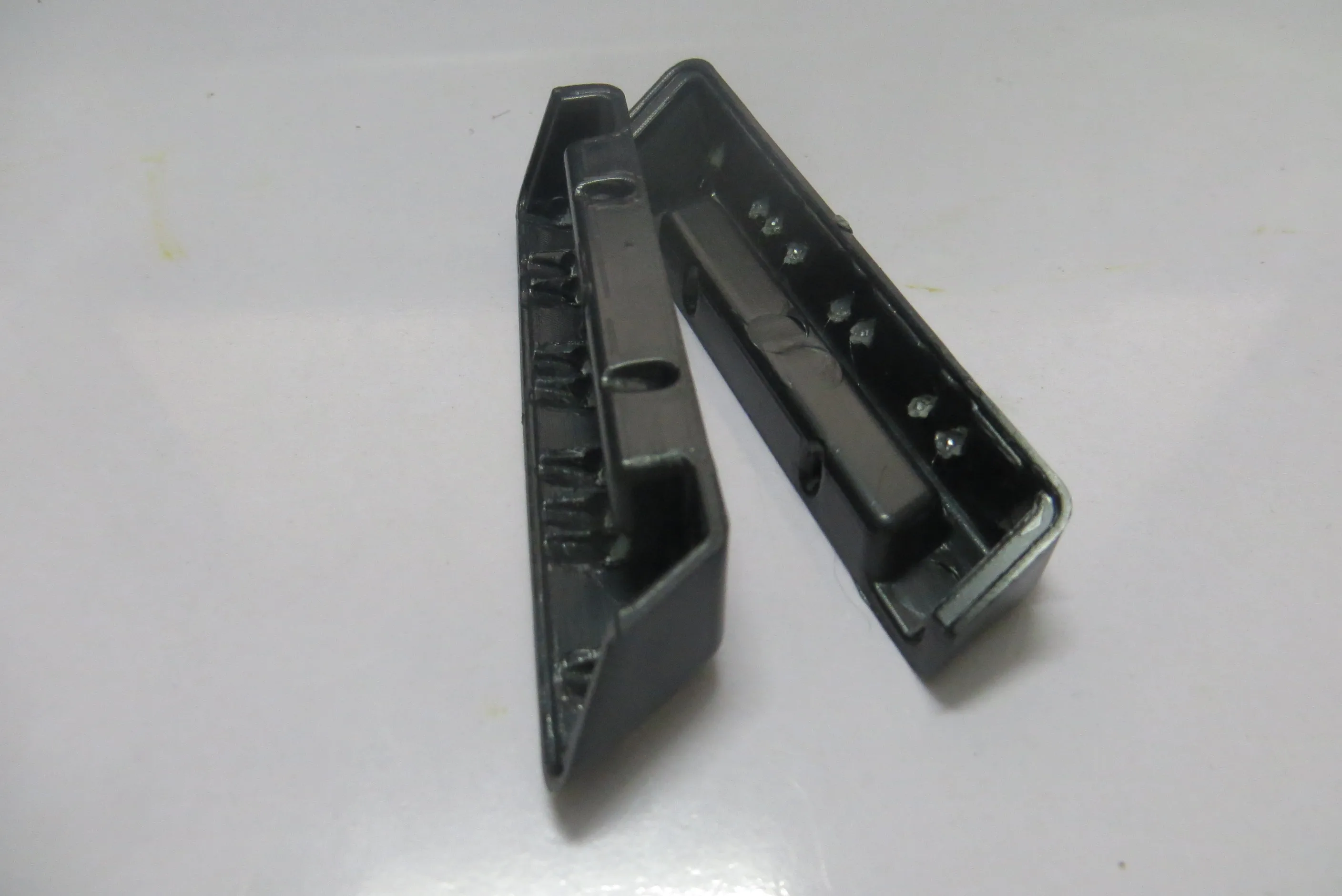 10pcs/Lot FOR Front Grille AMG mini Logo Class W176 W246 W204 W205 W212 W213 GLC X253 GLE W292 Front bumper grille fit