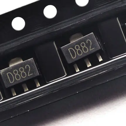 2SD882 D882 6040 SMD NPN Transistor 2A transistor ad alta corrente SOT89